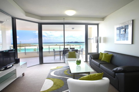 Monaco Caloundra - QLD Tourism 38