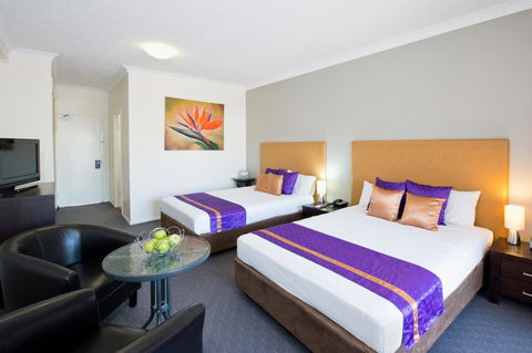 Park Regis Anchorage - QLD Tourism 11