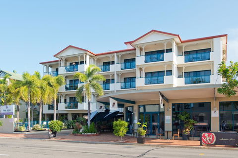Park Regis Anchorage - QLD Tourism 1
