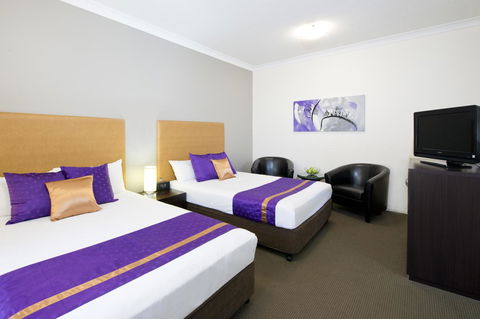 Park Regis Anchorage - QLD Tourism 15