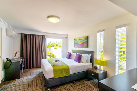 Mackay Oceanside Central Hotel Official - QLD Tourism 2