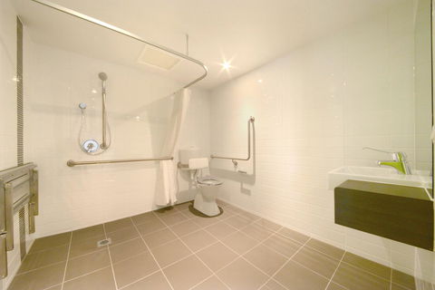 Mackay Oceanside Central Hotel Official - QLD Tourism 27