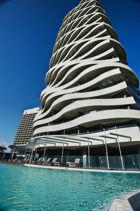 The Wave Resort - QLD Tourism 11