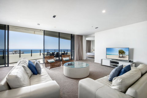 The Wave Resort - QLD Tourism 9