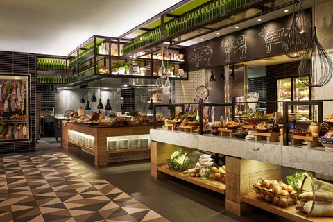 QT Gold Coast - Queensland Tourism 11