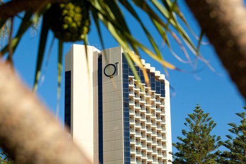 QT Gold Coast - Queensland Tourism 1
