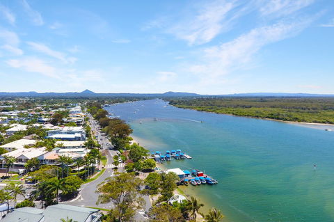 Noosa Place Resort - QLD Tourism 23