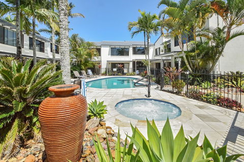 Noosa Place Resort - QLD Tourism 20