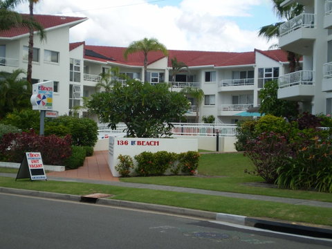 Le Beach Apartments - QLD Tourism 20