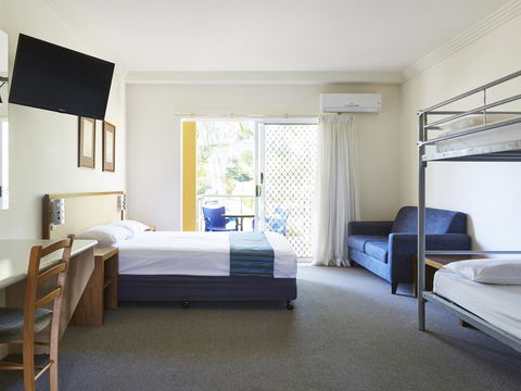 NRMA Treasure Island Holiday Resort - QLD Tourism 11