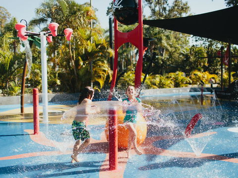 NRMA Treasure Island Holiday Resort - QLD Tourism 0