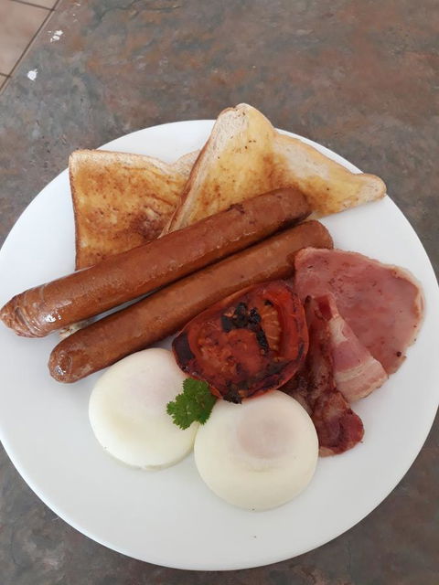 Country Gardens Motor Inn - QLD Tourism 7