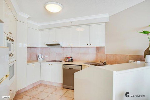 APR Private SUITES MOROC By The Beach - Queensland Tourism 27