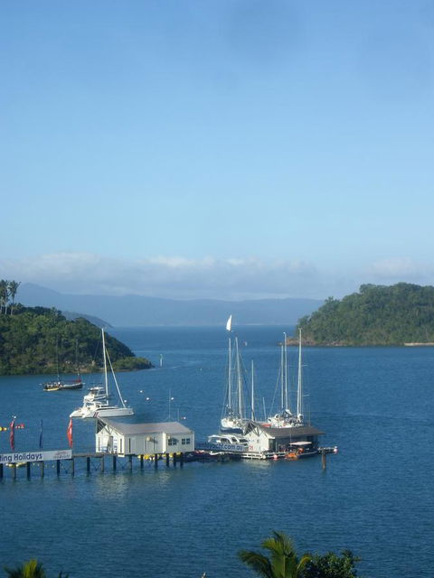 Montipora Unit 3 - In The Heart Of Airlie, Wi-fi And Netflix - QLD Tourism 15