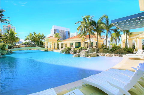 The Towers Of Chevron Renaissance - Holidays Gold Coast - Queensland Tourism 7