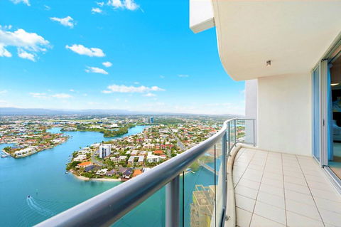 The Towers Of Chevron Renaissance - Holidays Gold Coast - Queensland Tourism 12