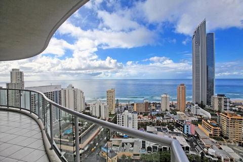 The Towers Of Chevron Renaissance - Holidays Gold Coast - Queensland Tourism 36