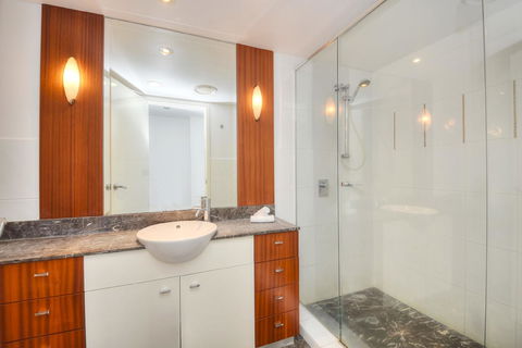 The Towers Of Chevron Renaissance - Holidays Gold Coast - Queensland Tourism 17