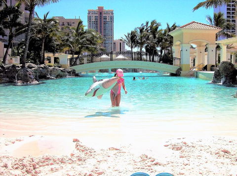 The Towers Of Chevron Renaissance - Holidays Gold Coast - Queensland Tourism 1