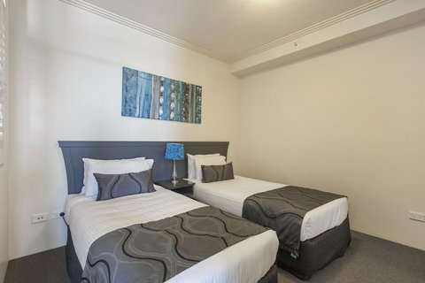 Crystal Bay On The Broadwater - QLD Tourism 14