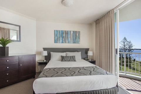 Crystal Bay On The Broadwater - QLD Tourism 37