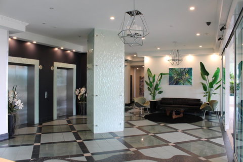 Crystal Bay On The Broadwater - QLD Tourism 6