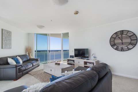 Crystal Bay On The Broadwater - QLD Tourism 38