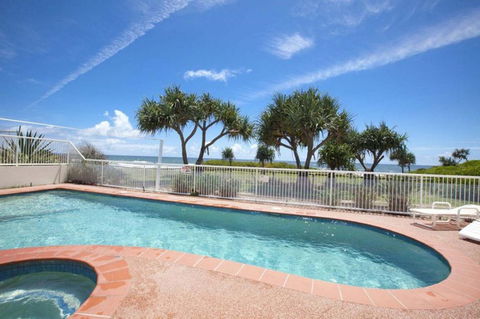 Regency On The Beach - Queensland Tourism 6