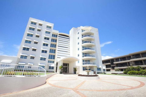 Regency On The Beach - Queensland Tourism 14