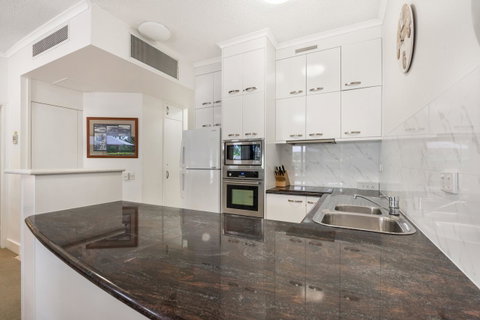 Mirra Chana - QLD Tourism 1