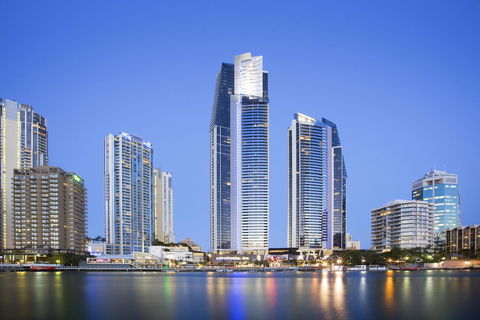 Mantra Circle On Cavill - Queensland Tourism 0