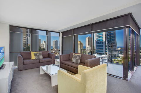Mantra Circle On Cavill - Queensland Tourism 21