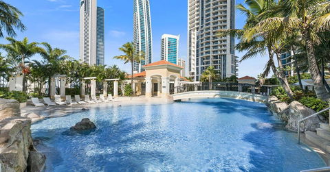 Towers Of Chevron - Private Apartment - Queensland Tourism 9