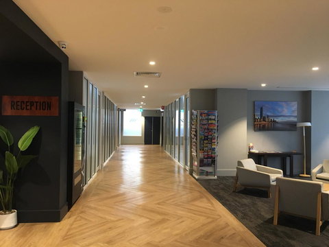 Woodroffe Hotel - QLD Tourism 6