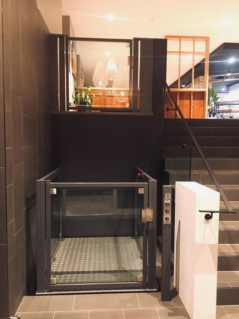 Woodroffe Hotel - QLD Tourism 9