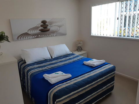 Surfers Beach Resort One - QLD Tourism 7