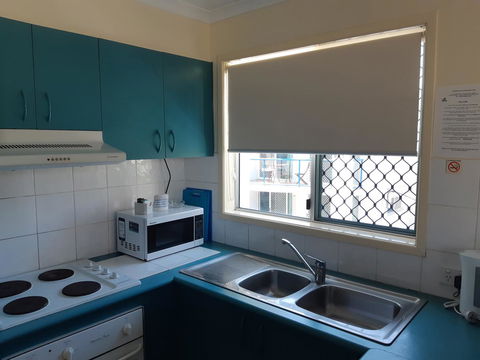 Surfers Beach Resort One - QLD Tourism 14