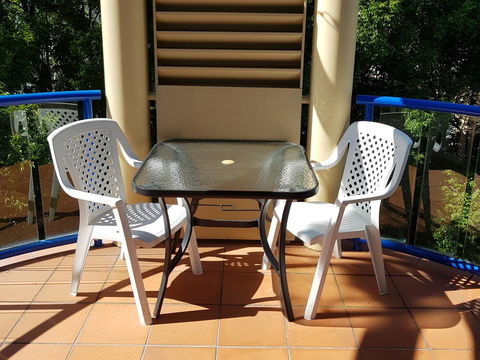 Surfers Beach Resort One - QLD Tourism 29