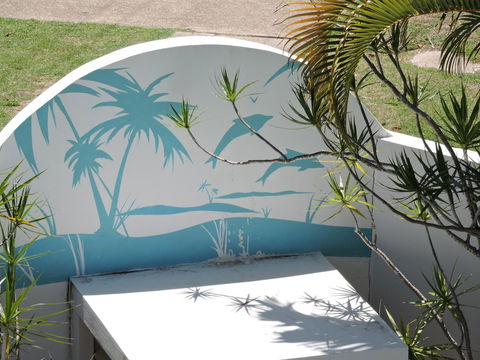 Surfers Beach Resort One - QLD Tourism 40