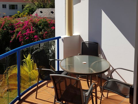 Surfers Beach Resort One - QLD Tourism 20