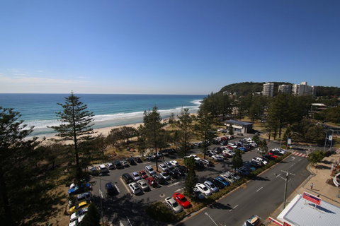 Oceania On Burleigh Beach - QLD Tourism 43