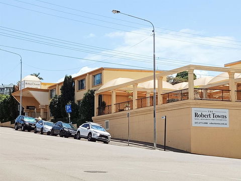 The Robert Towns - Queensland Tourism 12