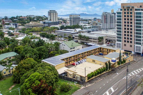 The Robert Towns - Queensland Tourism 24