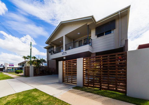 Rockhampton Serviced Apartments - Queensland Tourism 5