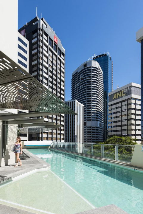 Oaks Brisbane Aurora Suites - QLD Tourism 3