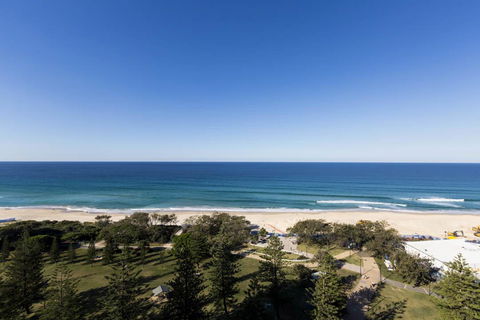 South Pacific Plaza - Official - QLD Tourism 7
