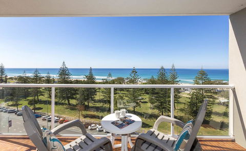 South Pacific Plaza - Official - QLD Tourism 36
