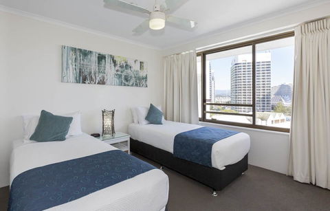 South Pacific Plaza - Official - QLD Tourism 11