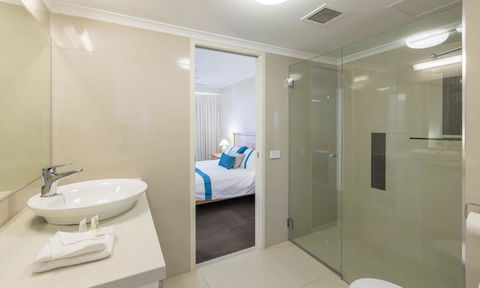 South Pacific Plaza - Official - QLD Tourism 39