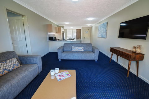 Turtle Beach Resort - QLD Tourism 24